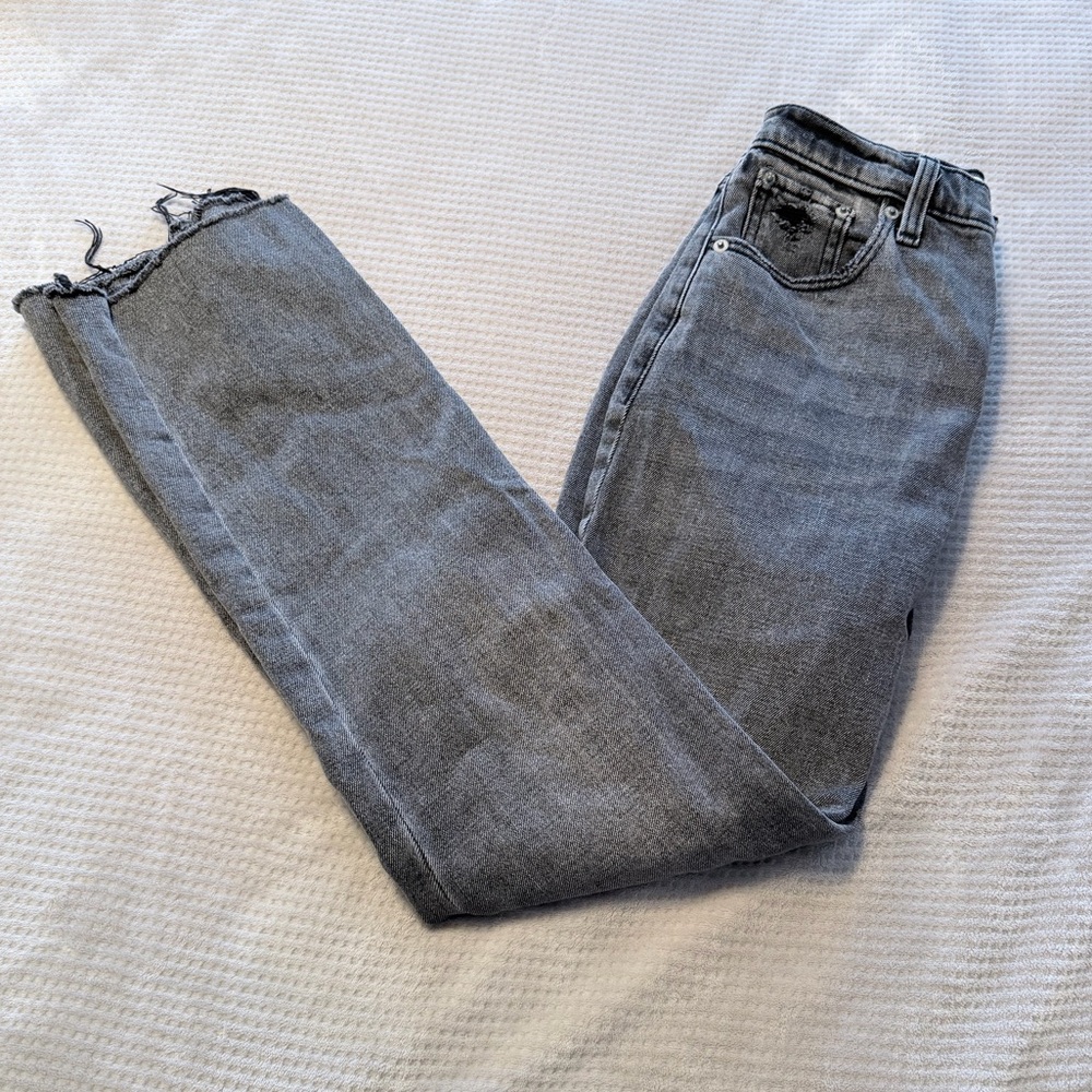 Abercrombie & Fitch Ultra High Rise Ankle Straight Jeans - Gray size 24 - Picture 2 of 6